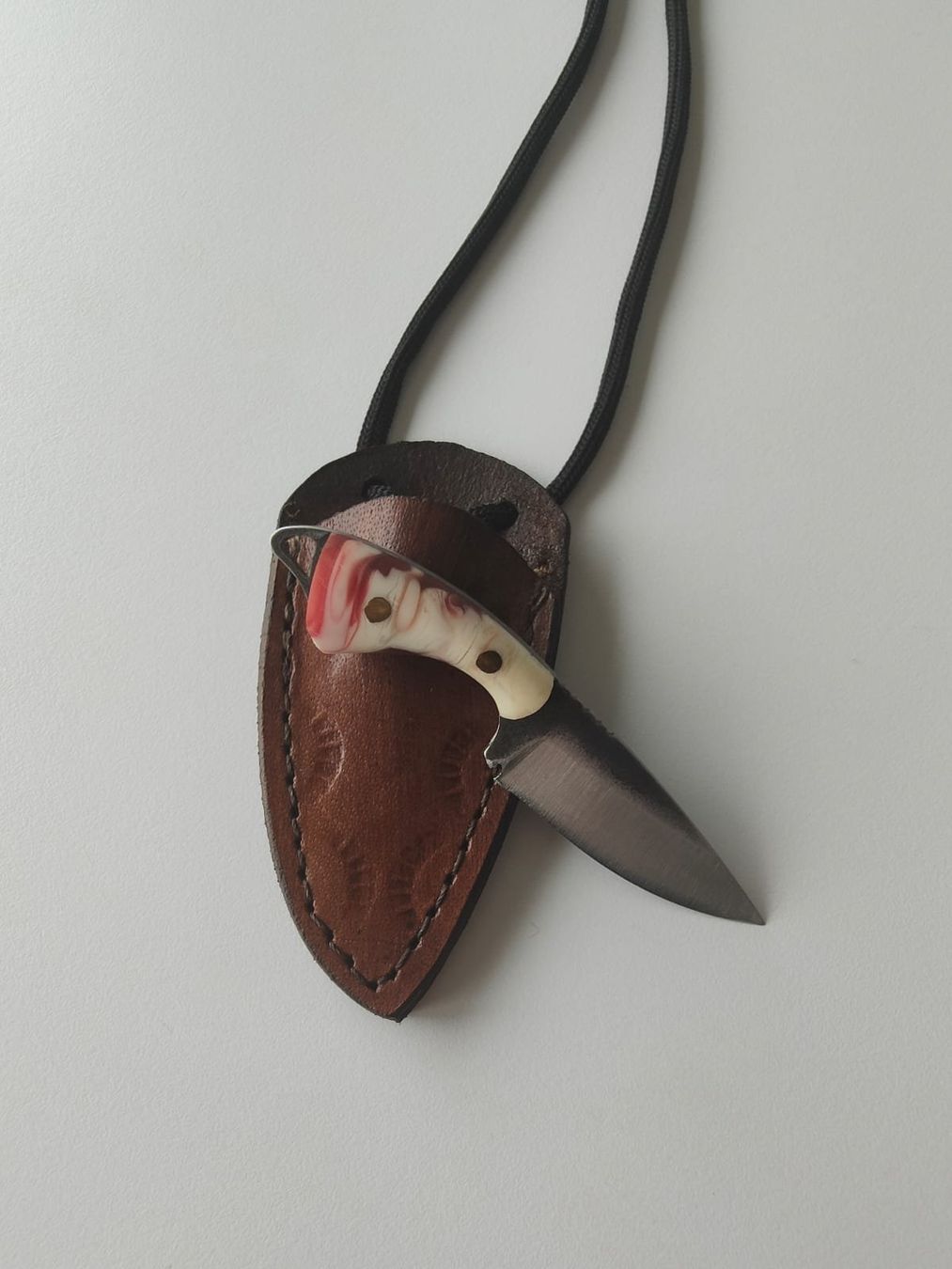 Accessori: Handgefertigtes Kettenmesser mit Scheide. – Nuovo e nell'imballaggio originale da Oberentfelden venduto da ase_sk8n