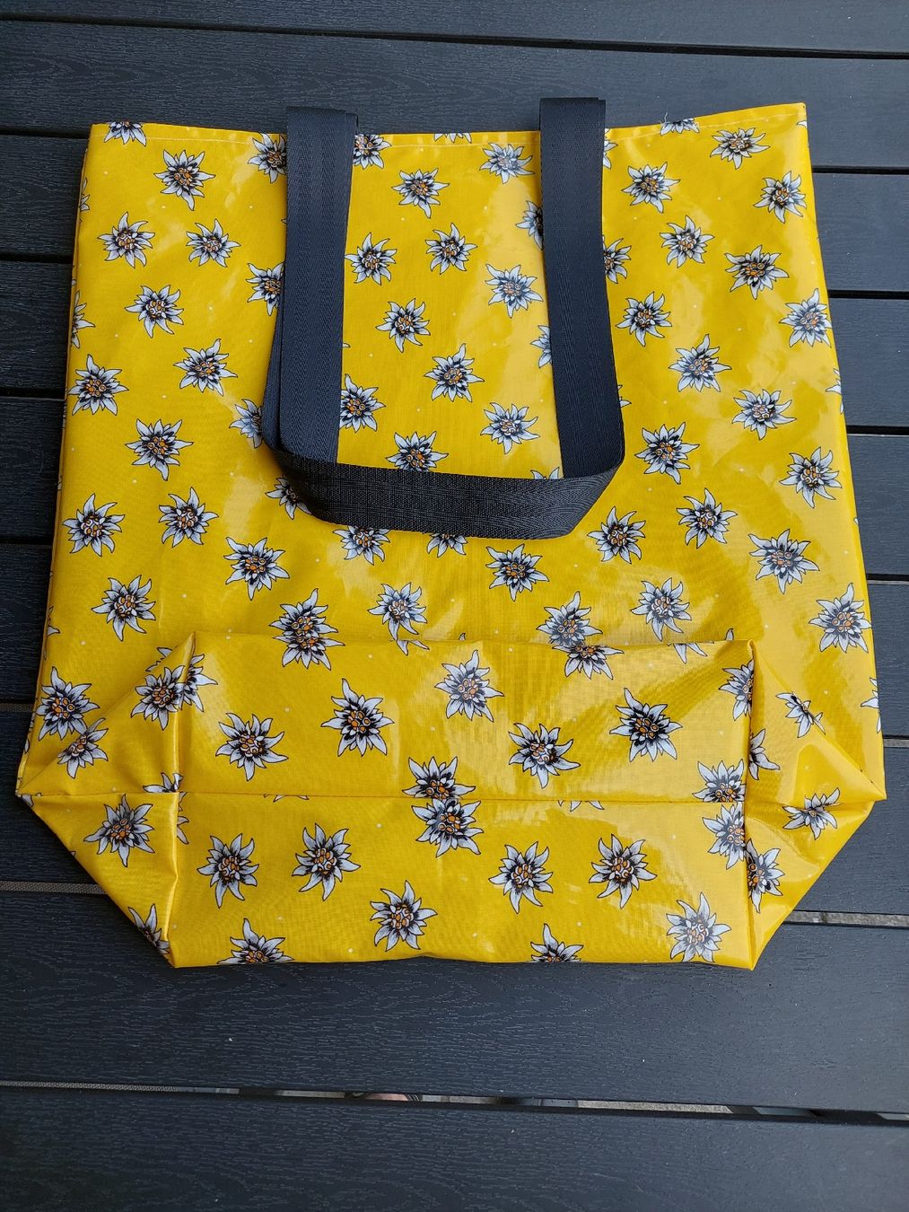 Taschen: Tasche Einkaufstasche mit Edelweiss Muster – Neu und originalverpackt aus Dübendorf von Volino