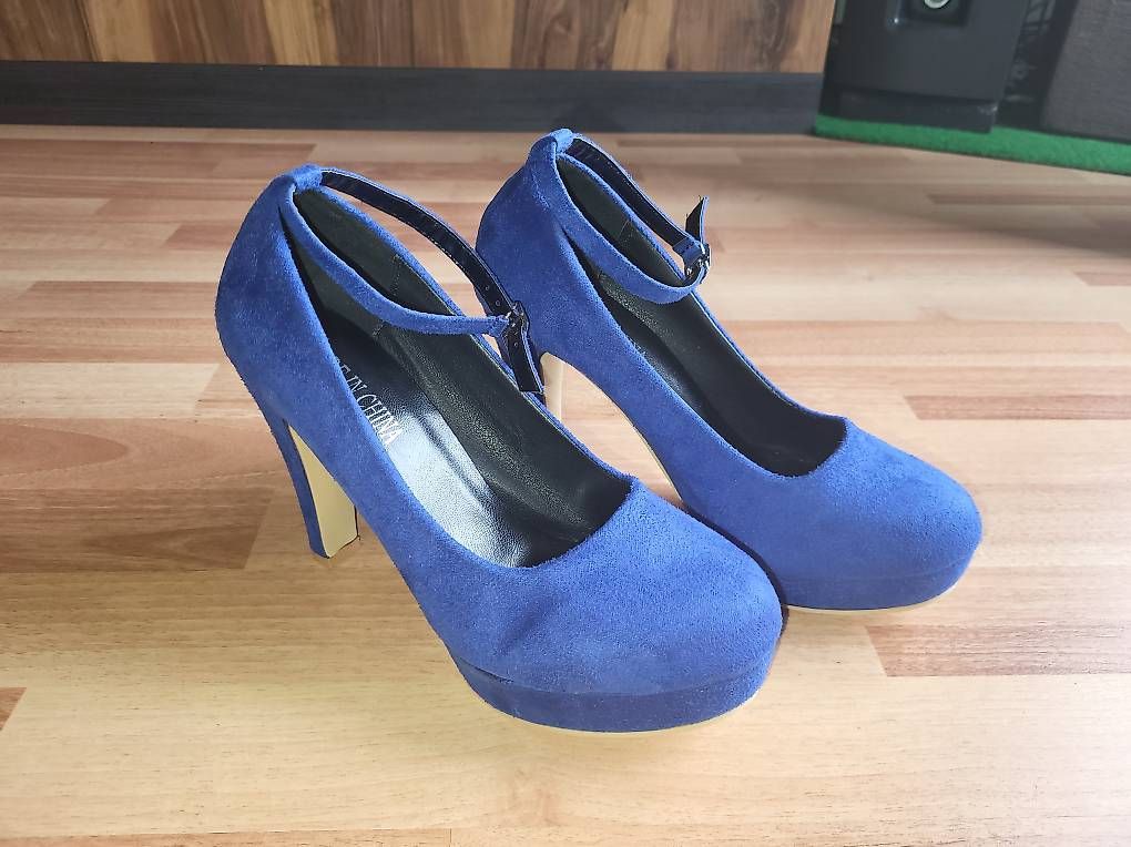 Scarpe da donna: High Heels neuwertig Grösse 42 – Usato da Pfungen venduto da meierda89 2