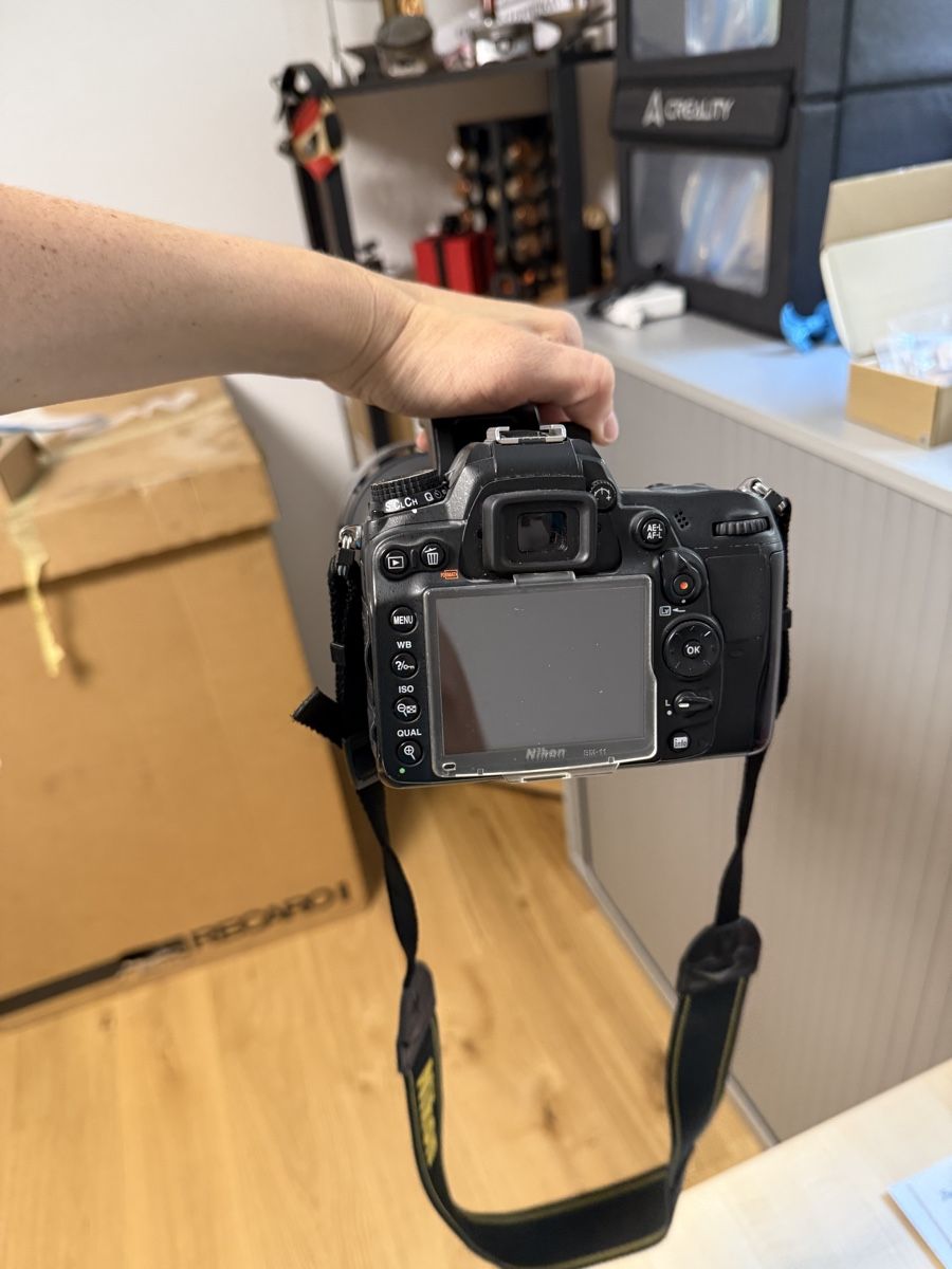 Nikon Fotocamera: Appareil photo nikon avec objectifs – Usato da Conthey venduto da Morgane_Titi 1