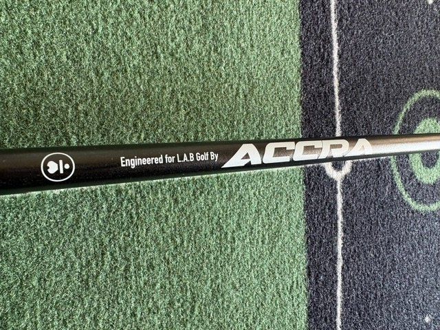 Mazze & Set: LAB Golf OZ.1i Putter 34" 70 Grad "Lie Angle" Accra Schaft – Usato da Gränichen venduto da MikedV 8