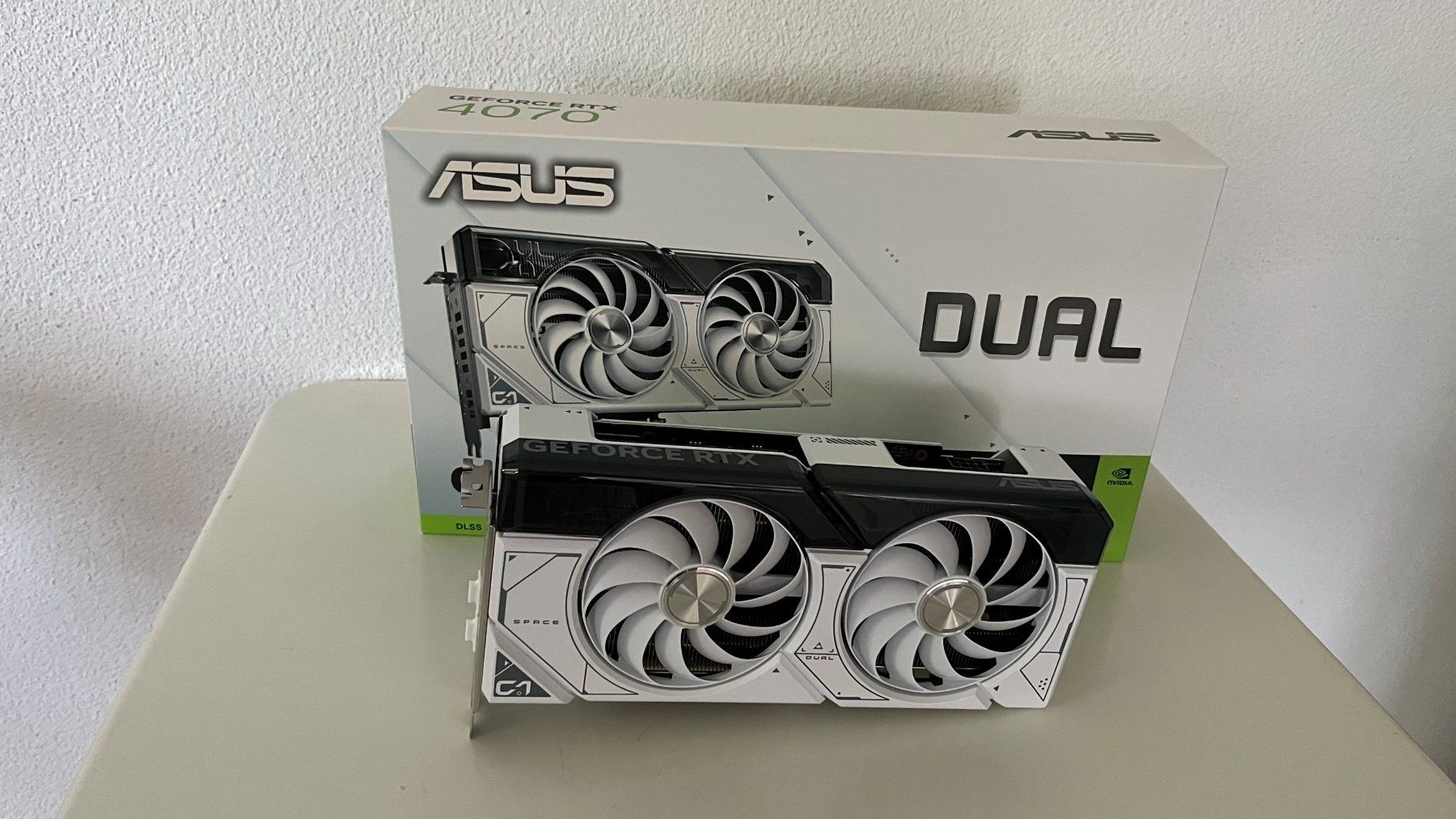 Asus Grafikkarten: ASUS DUAL RTX4070 O12G WHITE – Gebraucht aus Sarnen von Bussi_ow