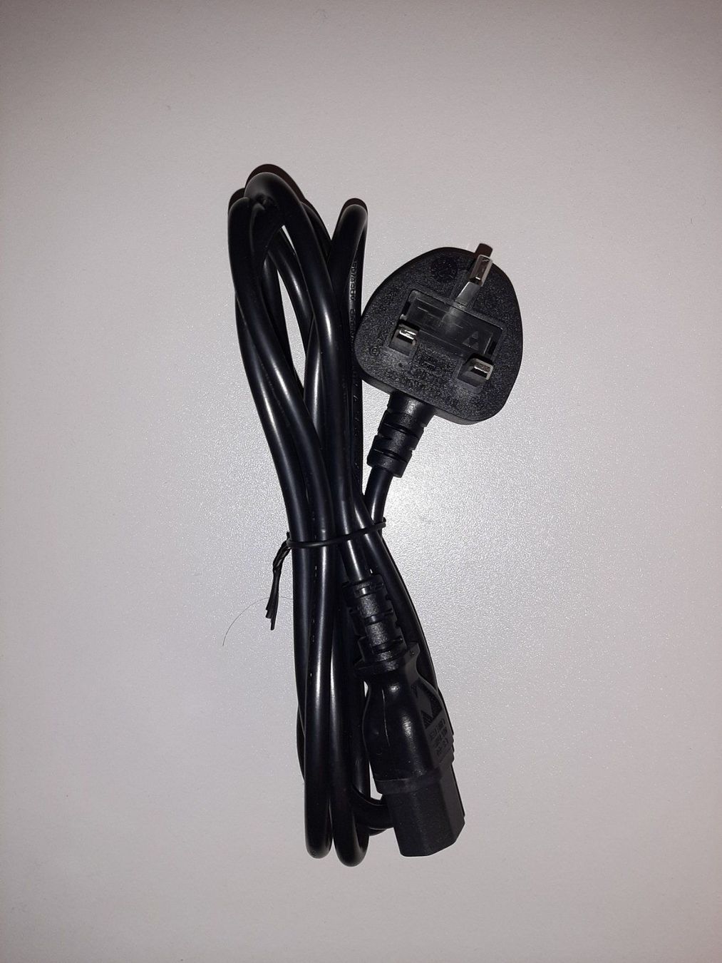Cavi: Netzkabel 240VAC UK – Usato da Effretikon venduto da Misterdyn