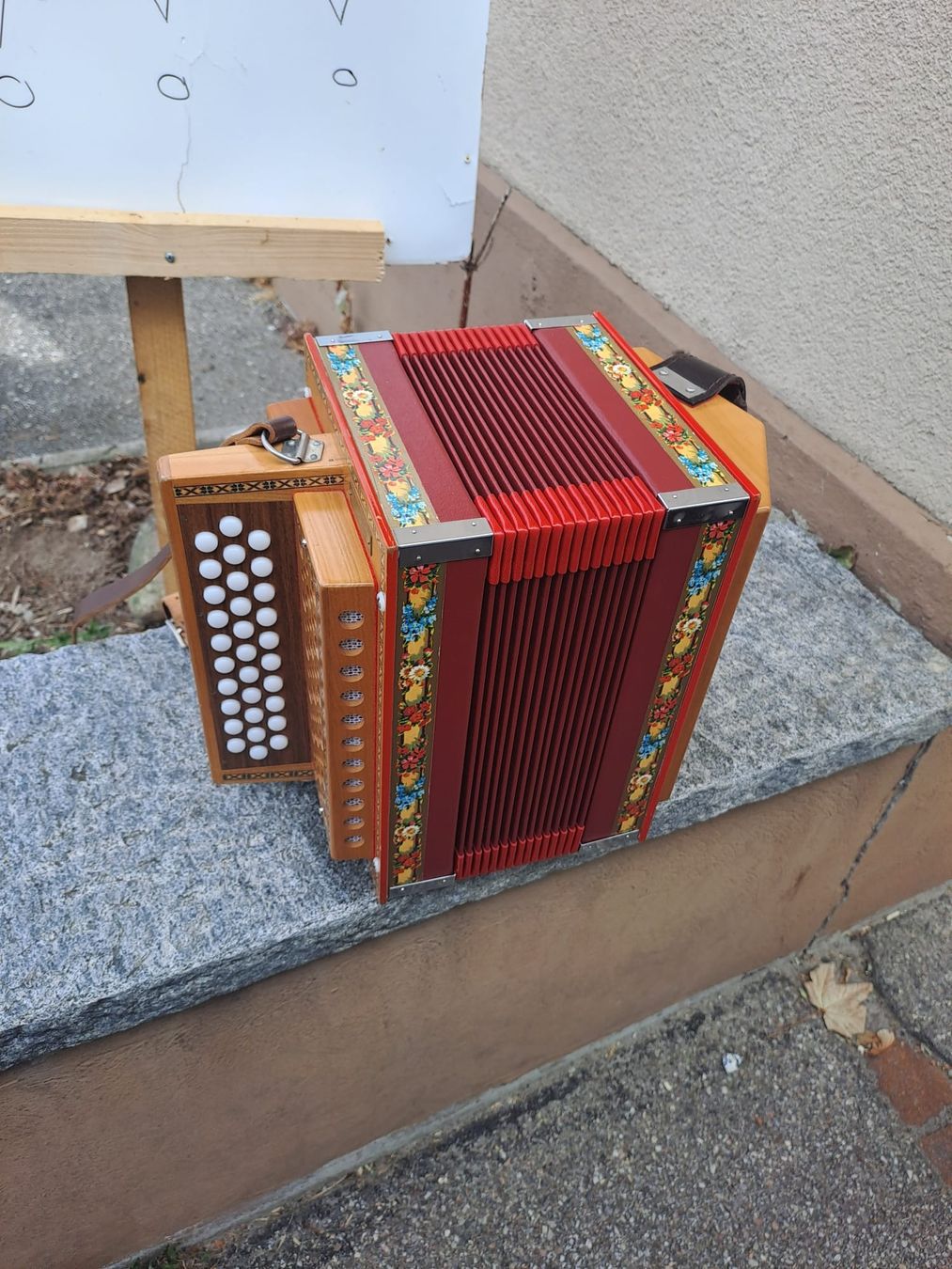 Strumenti musicali: schwyzerorgeli Paul Mauron ton A... 3 chôrig... – Usato da Pont-de-la-Morge venduto da Mirabelle0 7
