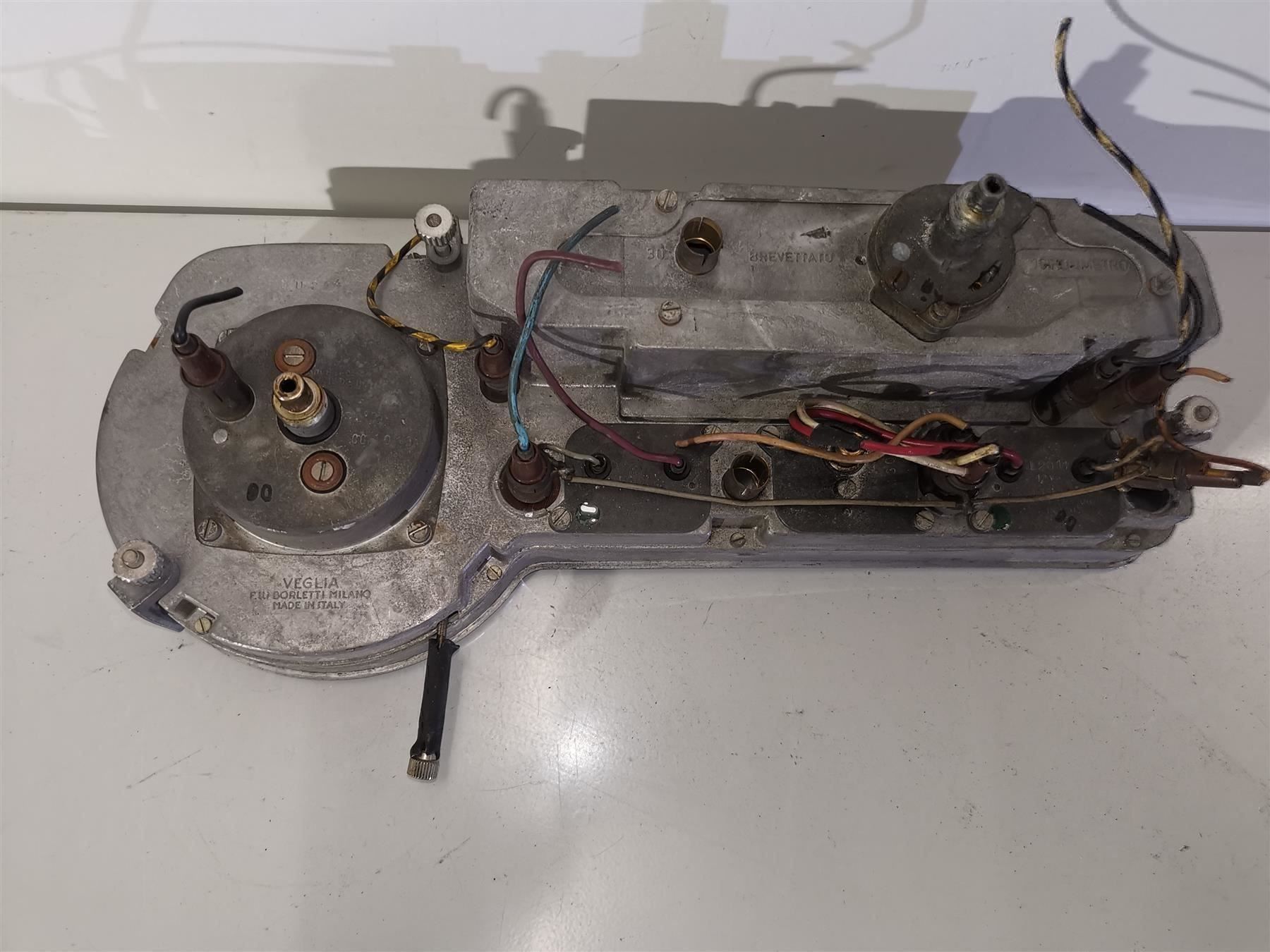 Tutti pezzi di ricambio auto: Alfa 2000 Berlina Kombiinstrument 1959 – Usato da Thalwil venduto da Joker690 3