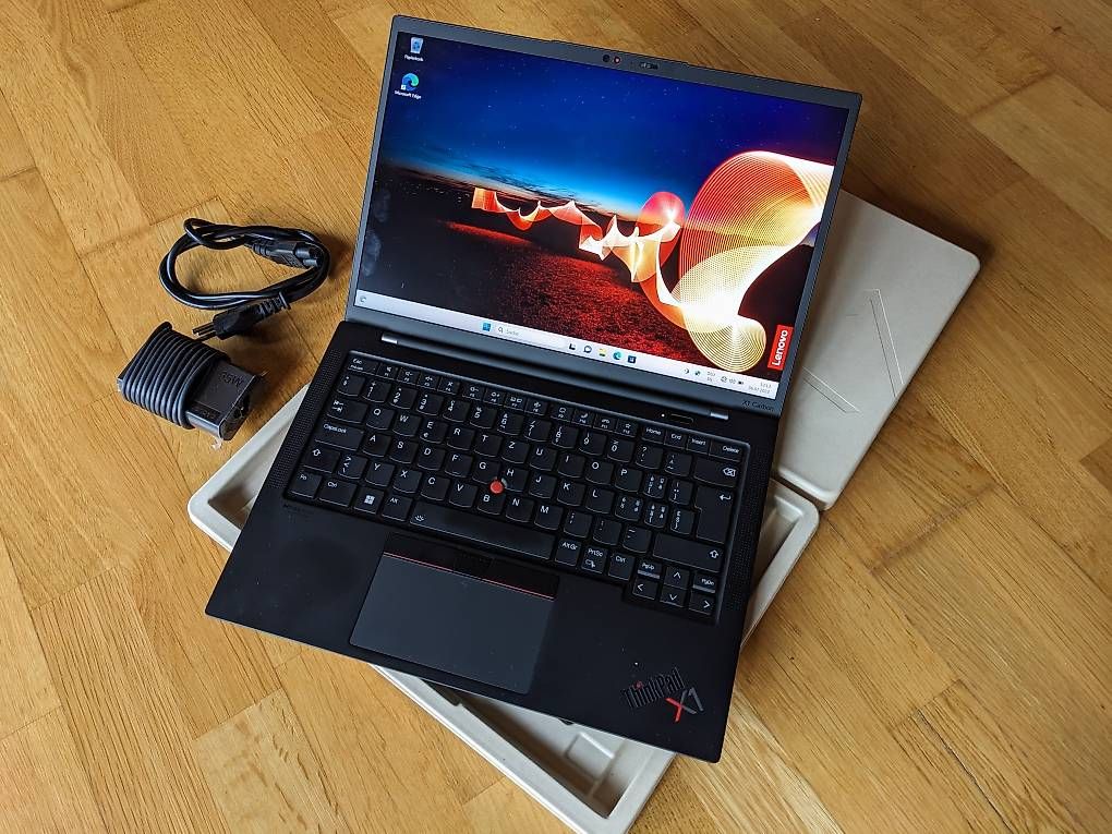 Lenovo Notebook: Lenovo ThinkPad X1 Carbon Gen 10 – Nuovo (secondo la descrizione) da Innertkirchen venduto da Flir