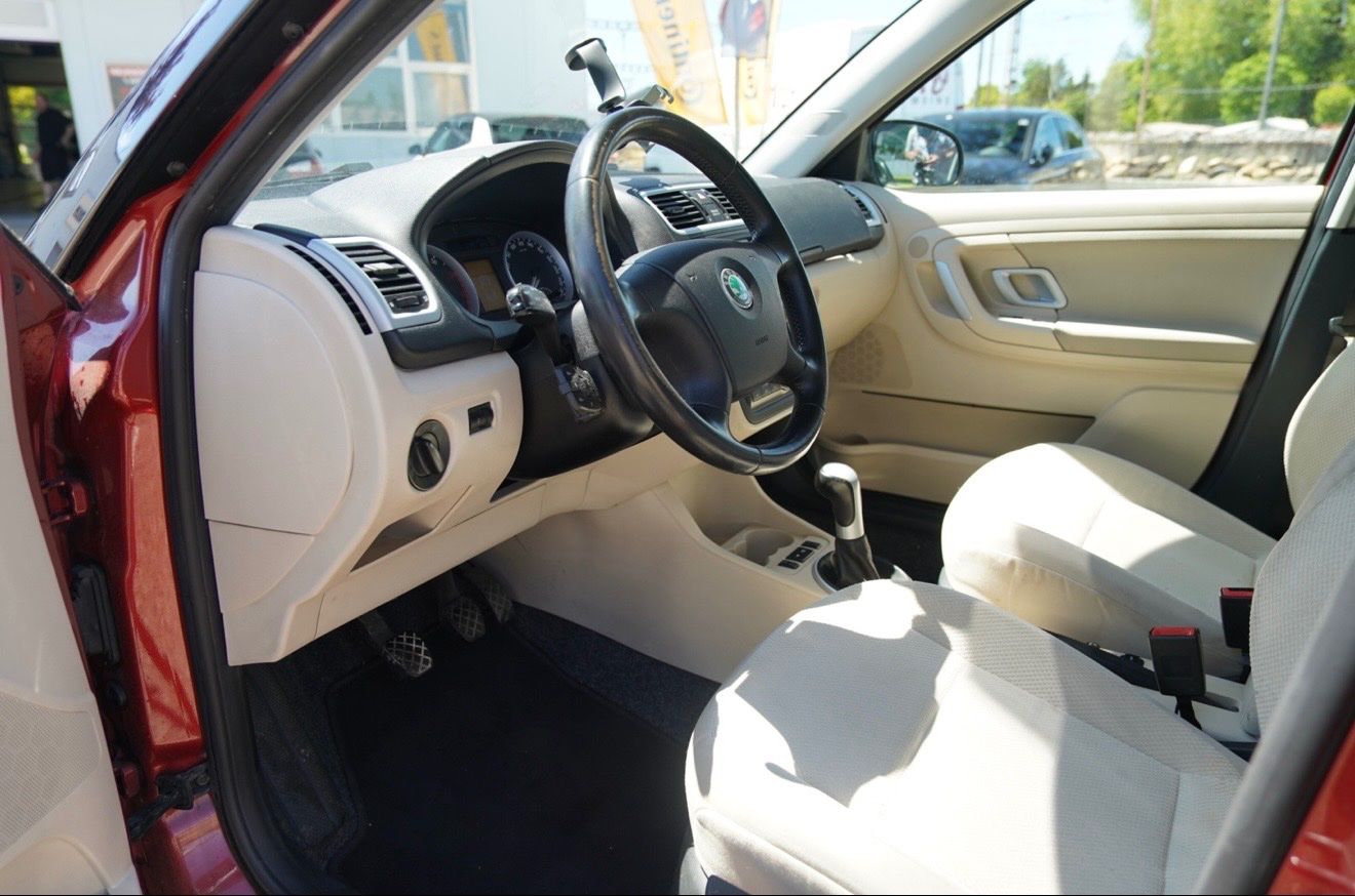 Skoda Autos: Skoda Fabia 1,6 16V – Gebraucht aus Aarwangen von wga_of 7