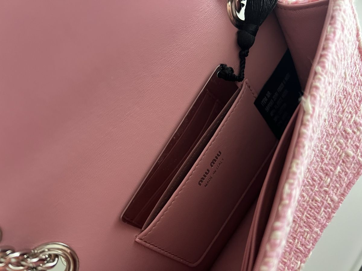 Miu Miu Borse da donna: Miu Miu Handtasche Rosa Tweed mit Perlen – Usato da Jona venduto da Ancci 8