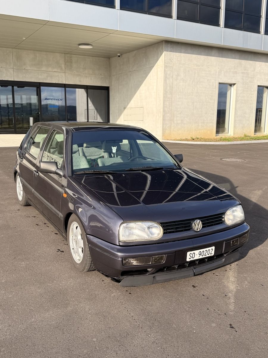 VW Autos: VW Golf 3 1.8L 90Ps – D'occasion à Bellach par Fabrizio91 1