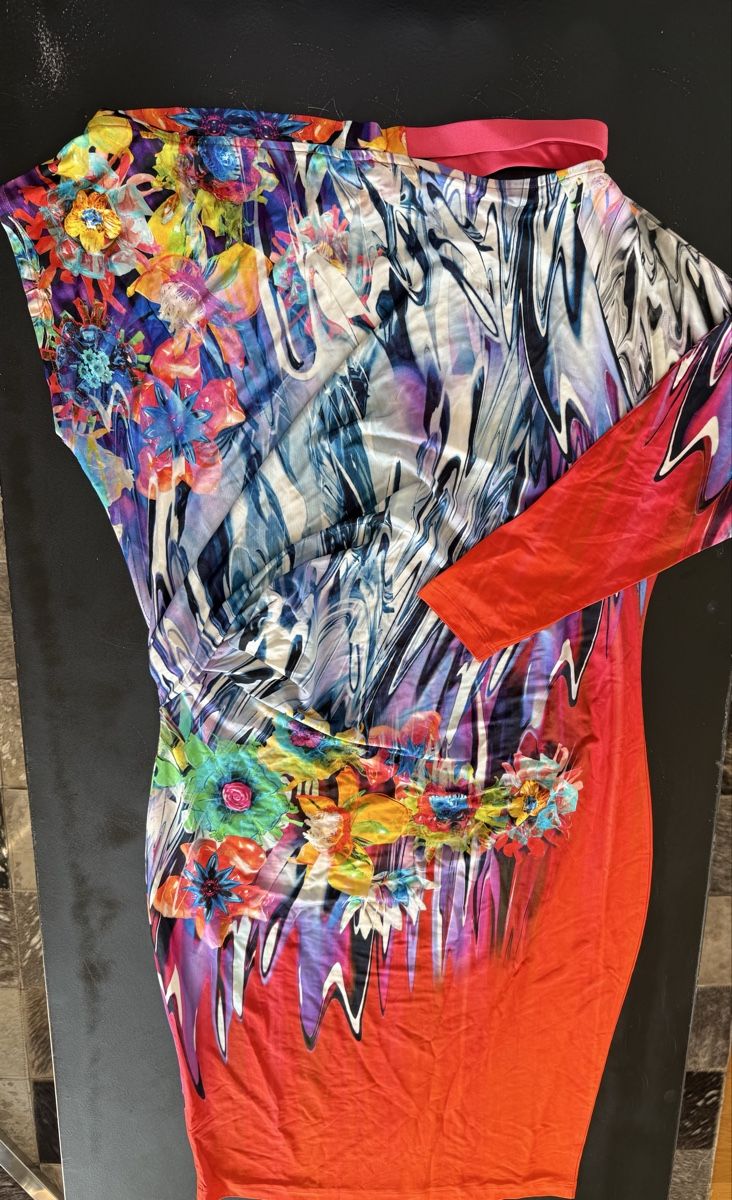 Vestiti: Robe  motif fleuri, taille M – Usato da Vernier venduto da ley_yqh9