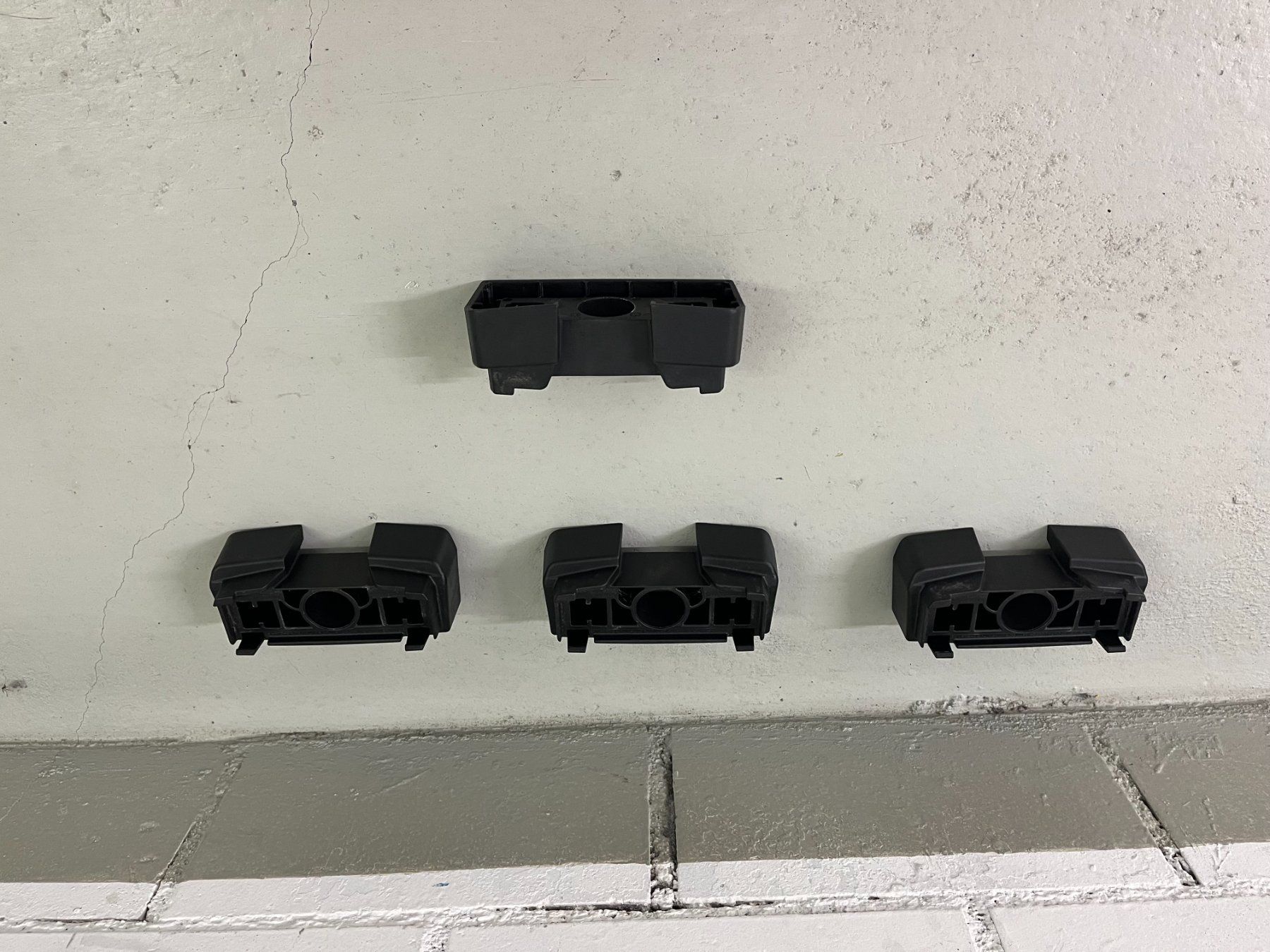 Thule Portapacchi: Thule Fixpoint extension pads 30 – Nuovo (secondo la descrizione) da Chur venduto da ricardinator