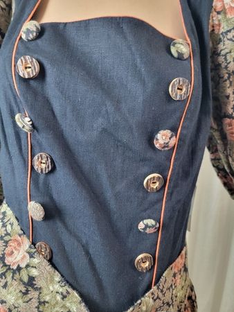 Isola Leinenkleid Trachtenkleid IRMGARD Gr. 40 - Bis 90% off