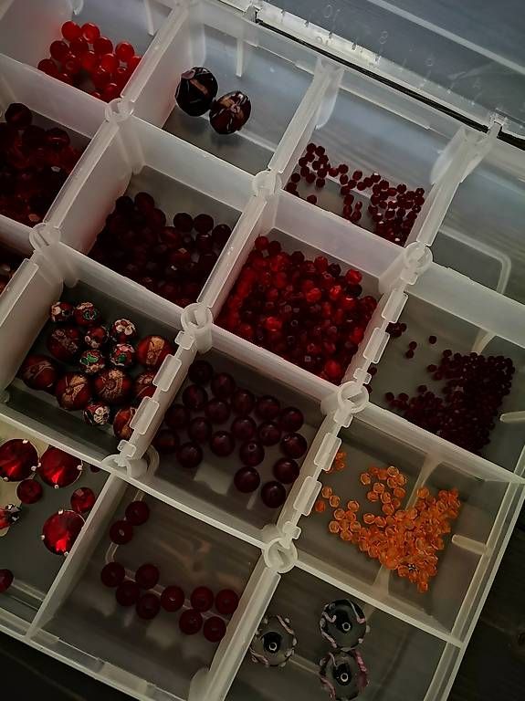 Perlen (unechte): PerlenBox Rot – Gebraucht aus Rothenburg von Priska_70 2