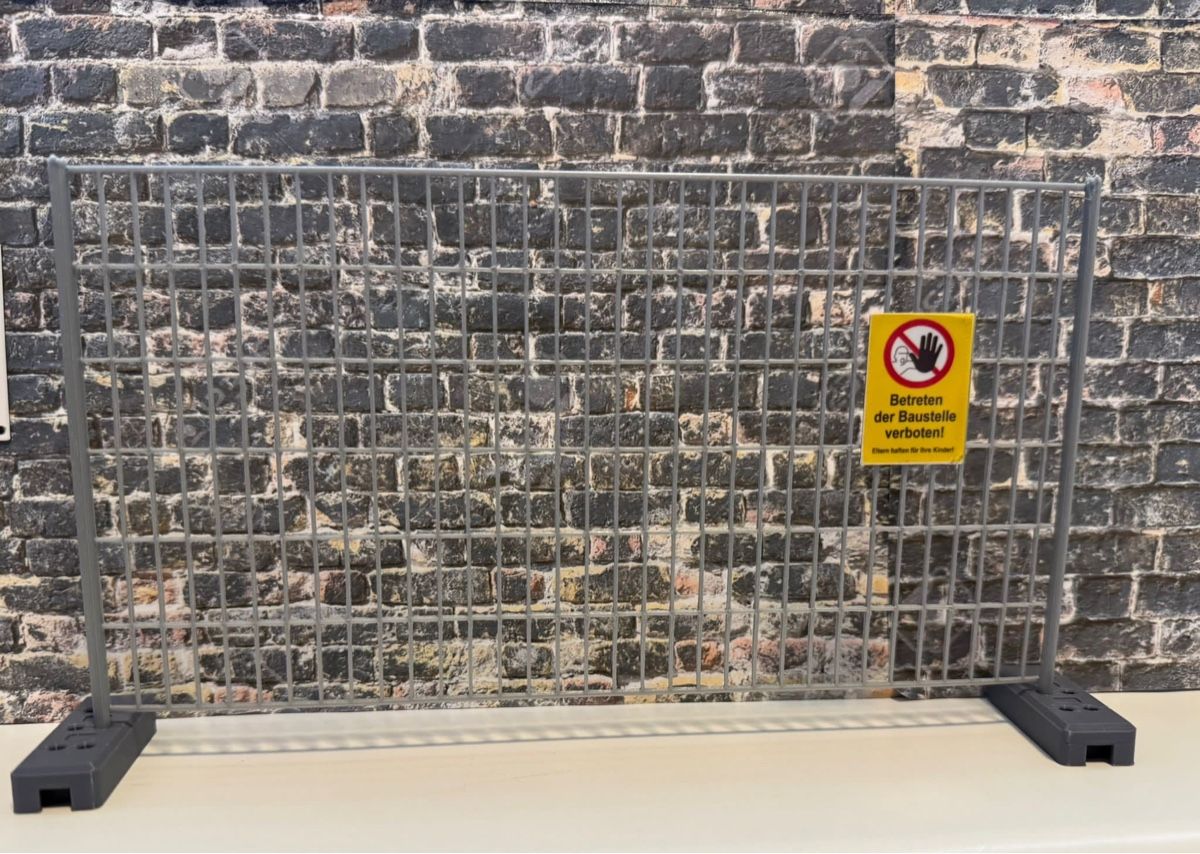 Modellismo RC: Schild Betreten verboten 1:14 – Nuovo e nell'imballaggio originale da Altdorf UR venduto da modellbau-widmer 3
