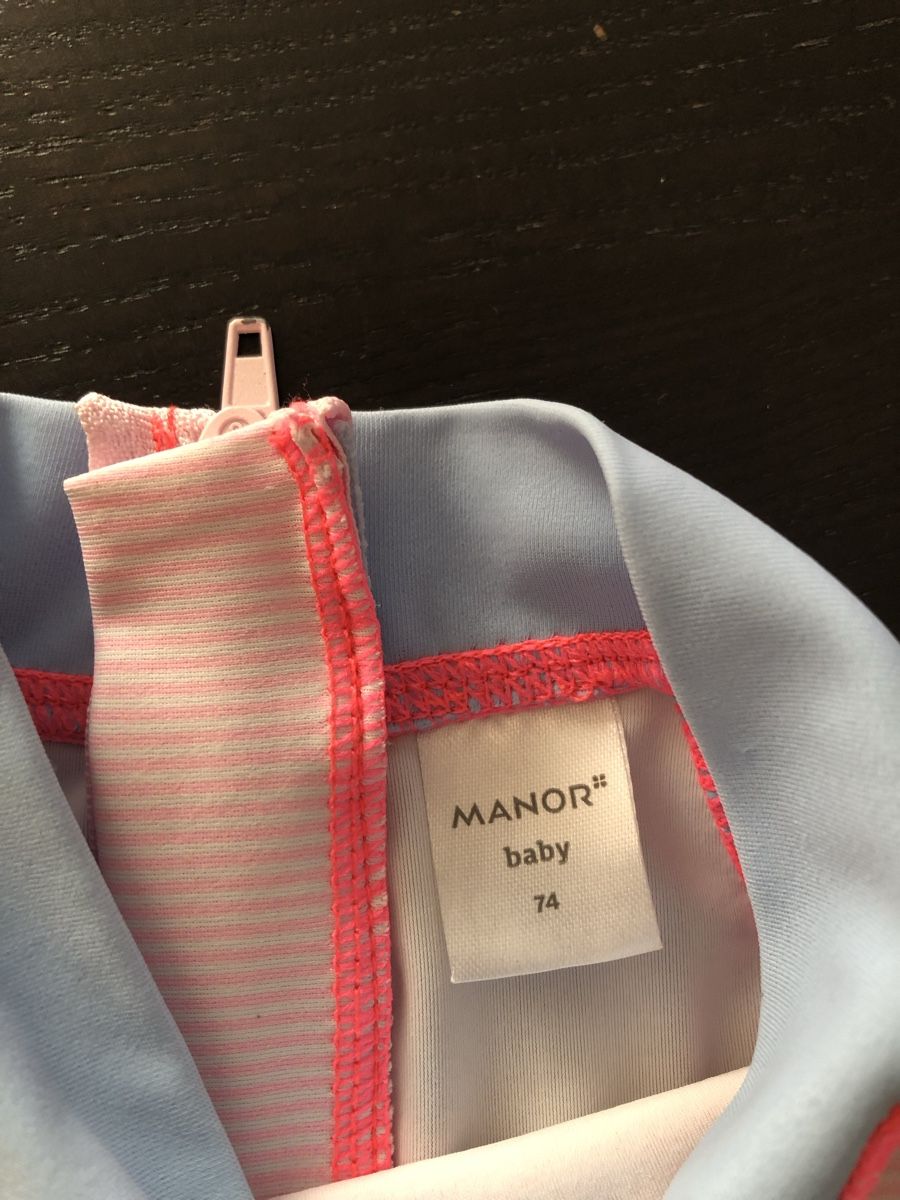 Manor Costumi da bagno & Bikini: UV-Shirt mit Badehosen – Usato da Escholzmatt venduto da Birger85 1