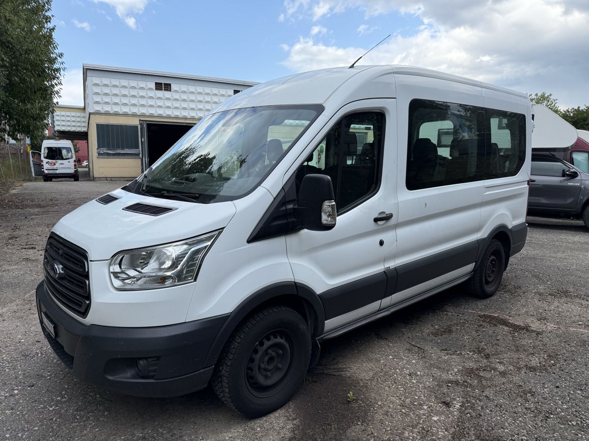 Ford Veicoli commerciali: Ford Transit mit 12 Sitzplätzen – Usato da Dietlikon venduto da Maximum0123 3