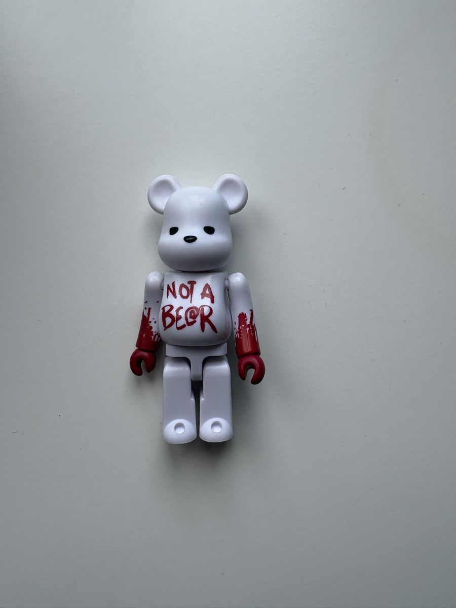 Statuette: BE@RBRICK DESIGNERCON 2019 NOT A BEAR LUKE CHUEH – Usato da Luzern venduto da poe_5fml