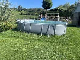 Bestway Power Steel Pool mit Filterpumpe gebraucht