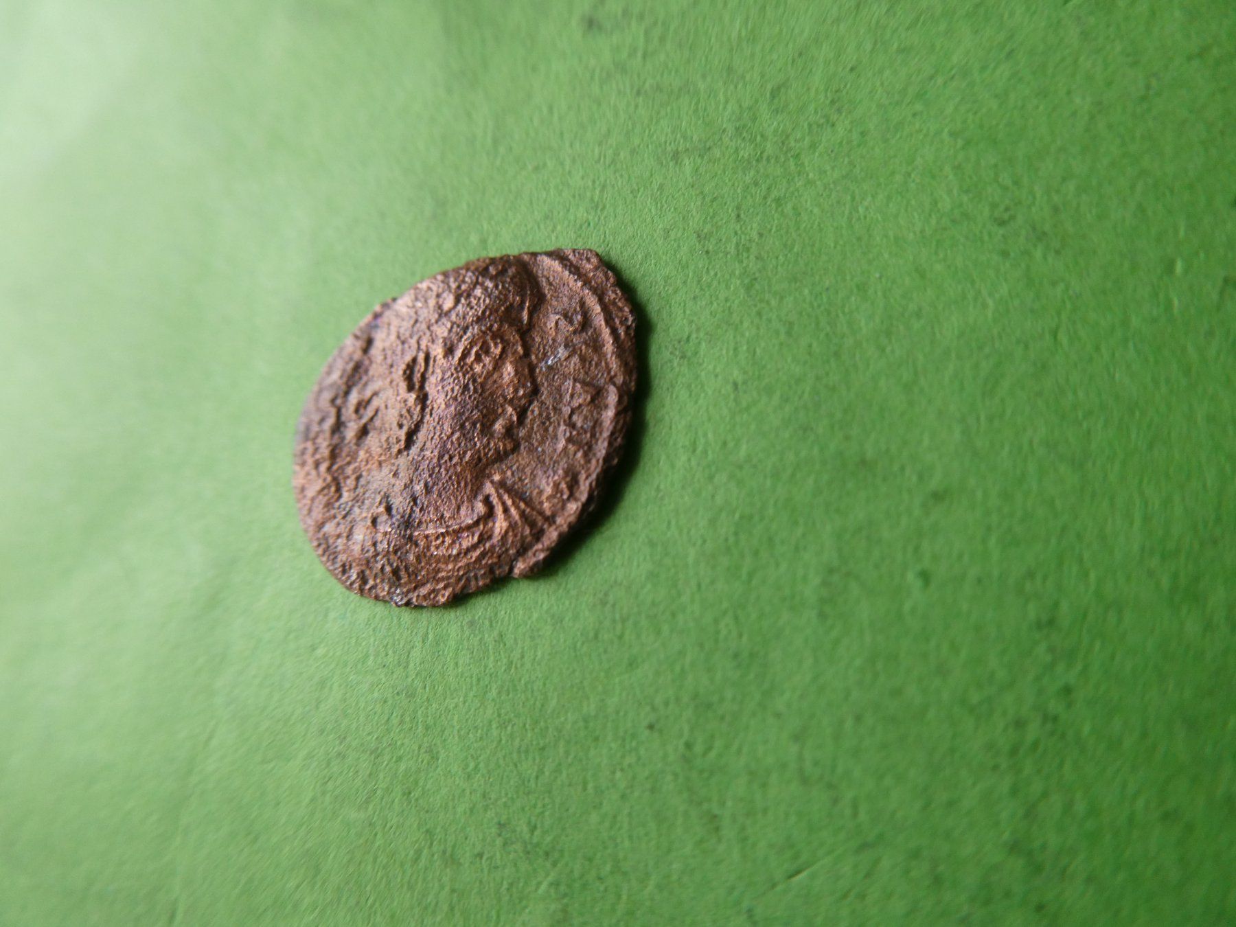 Tutti le monete: uralte Bronzemünze   17 mm     1.02 g – Usato da Hinterforst venduto da Rohusri 1