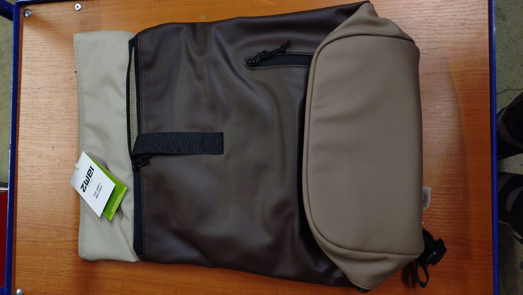 Zwei Sacs à dos: Sac à dos Zwei - CAR200 – Neuf avec emballage d'origine à Fribourg par Gil_tg85