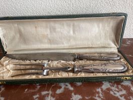 Ancien service à découper (couteau et fourchette) avec écrin
