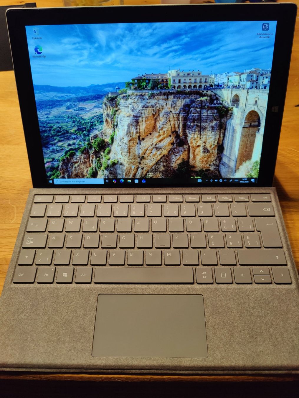 Microsoft Notebook: MS Surface Pro 3 Set: i5 | Dockingstation | Pen | Type Cover – Usato da Winterthur venduto da SalesZone