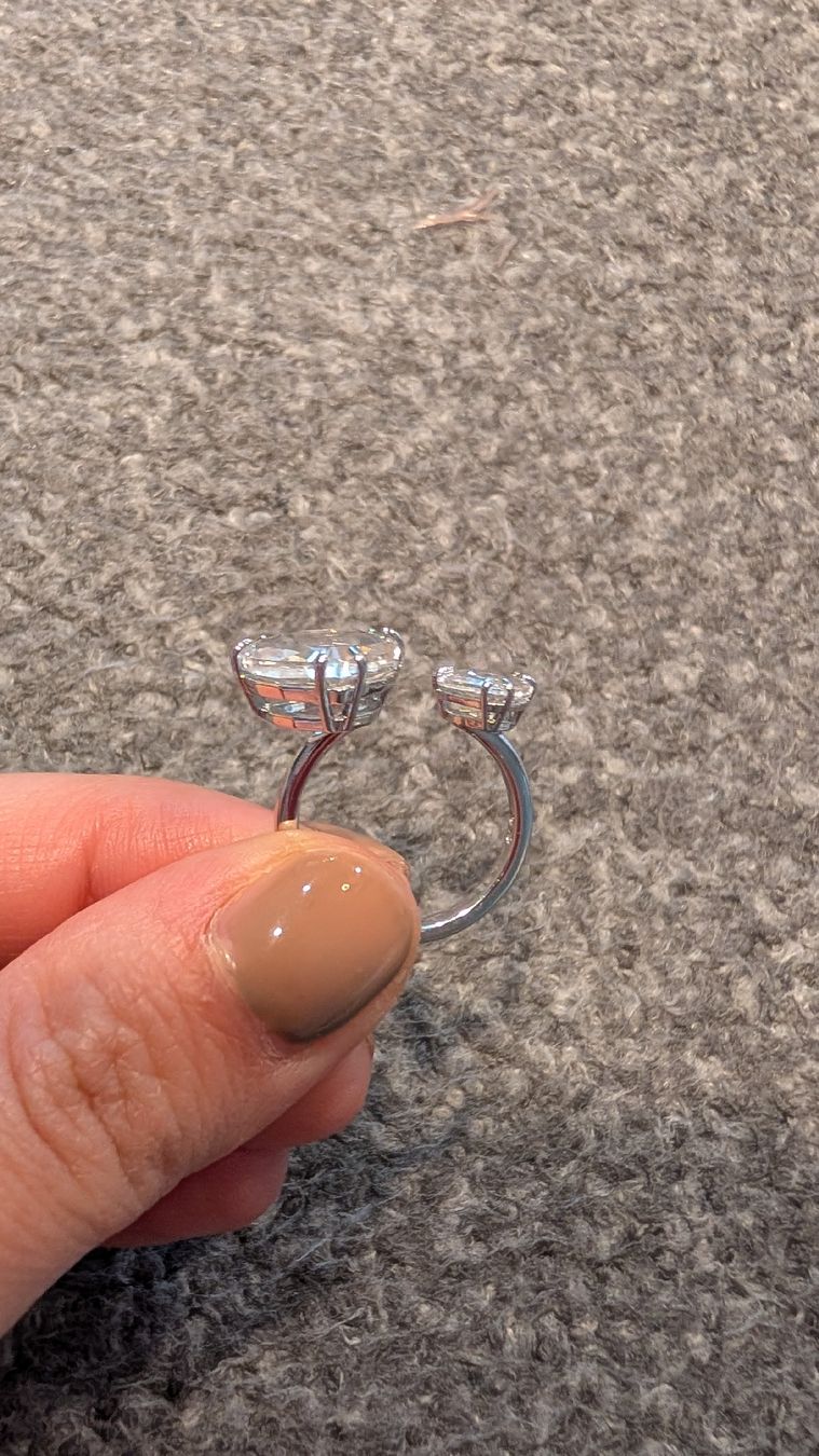 Swarovski Anelli: Swarovski Toi-et-Moi Ring Kristall – Nuovo (secondo la descrizione) da Zürich venduto da NaomiManon 1