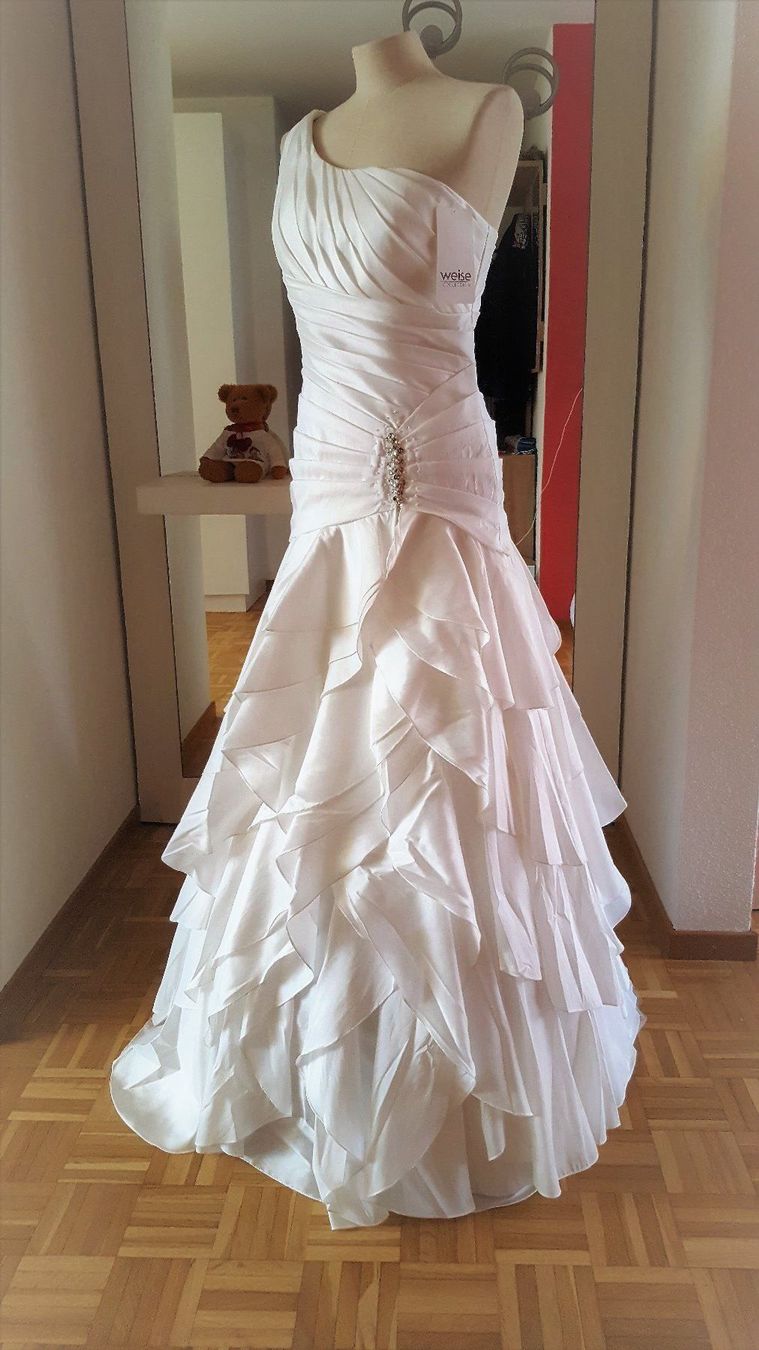 Kleider: Brautkleid Weise Gr. 36, 40 oder 44 AUSVERKAUF!!! – Neu und originalverpackt aus turbenthal von lory300zx