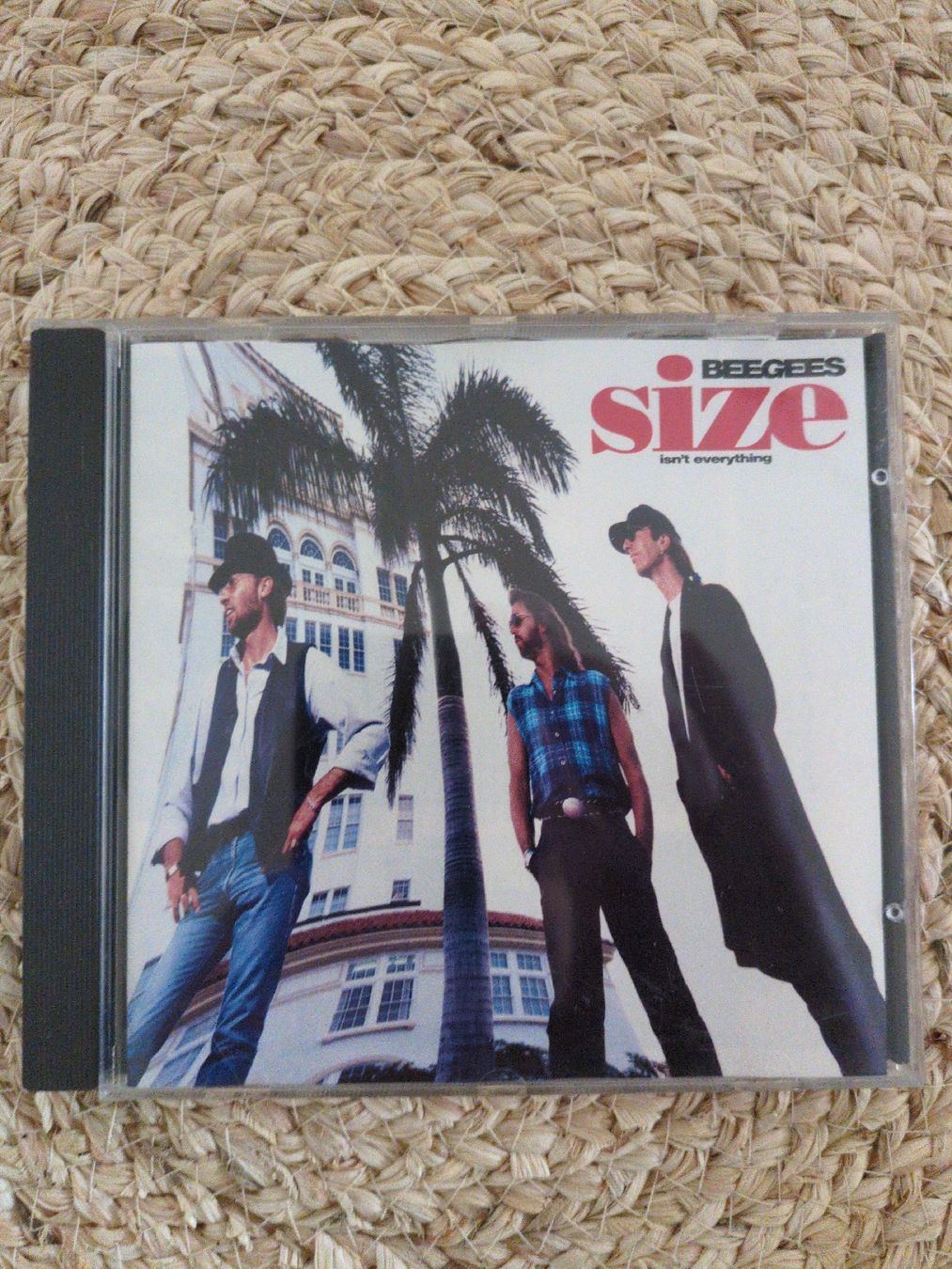 CDs: Bee Gees - Size Isn't Everything - CD - Top Zustand! – Gebraucht aus Aarau von Fio71