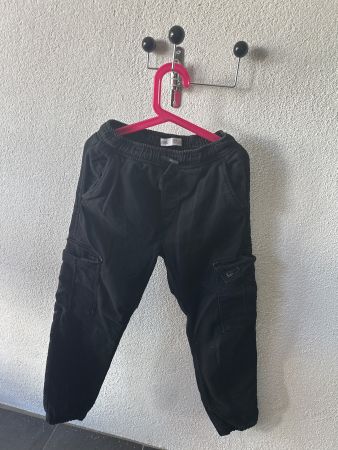 Pantalon cargo noir Zara taille 12 ans bon état