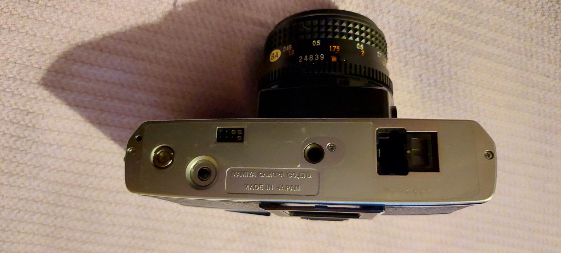 Fotocamera: Bell & Howell Spiegelreflexkamera mit Objektiv – Usato da Bern venduto da citron_limonade 4