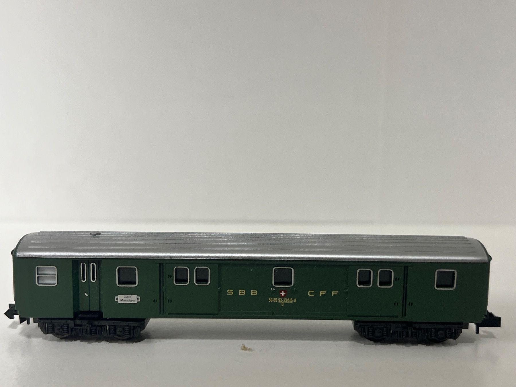 Trix Modellini di ferrovie: Trix  Spur N SBB Gepäckwagen – Usato da Geroldswil venduto da TopTrain54 1