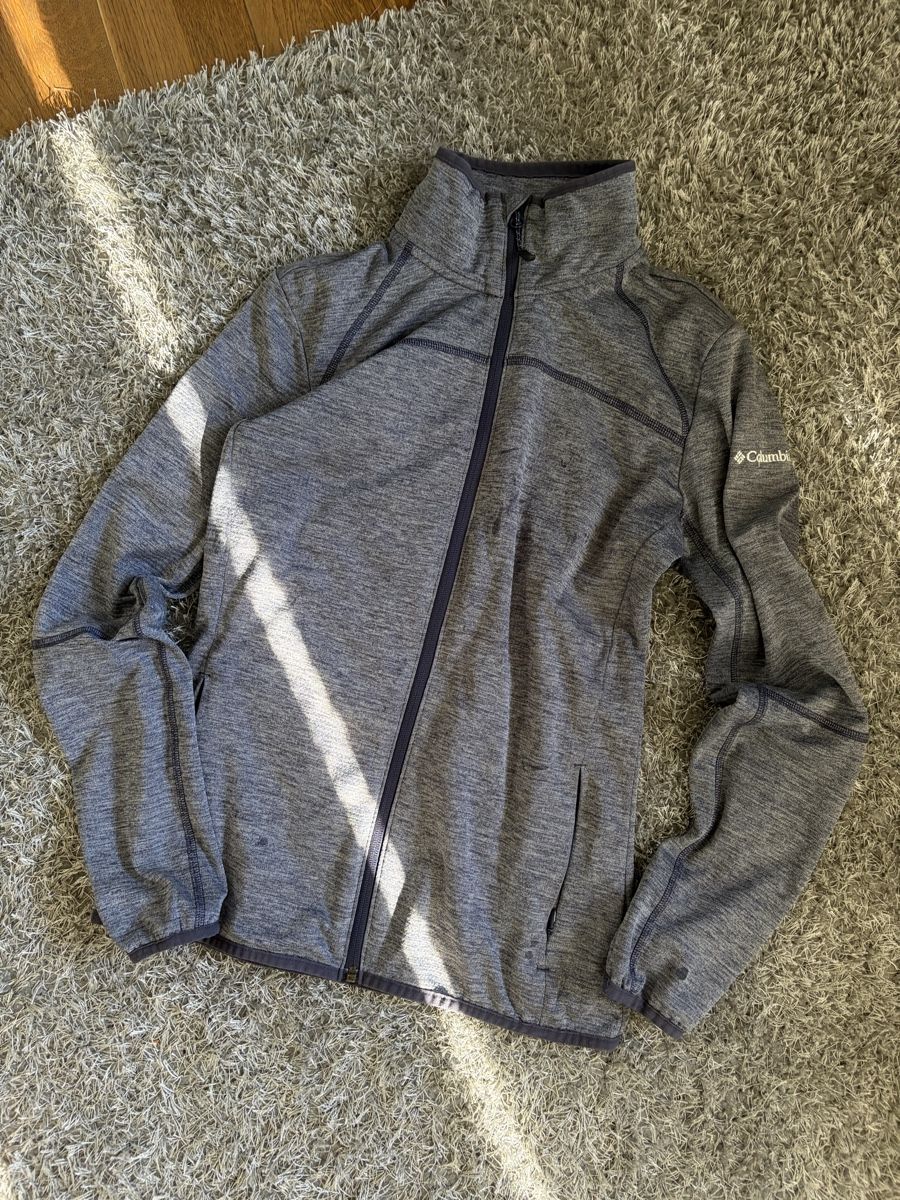 Columbia Maglioni & Felpe: Columbia Fleece Jacket grey size M – Usato da Brislach venduto da edu_t6pq