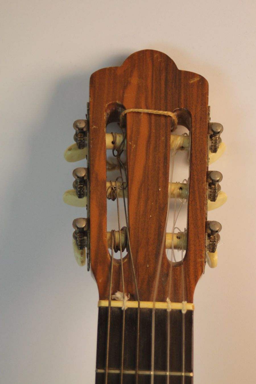 Strumenti musicali: Klassische Gitarre A. Dotras Cordoba Spanien – Usato da Basel venduto da IRMAundFRED 5