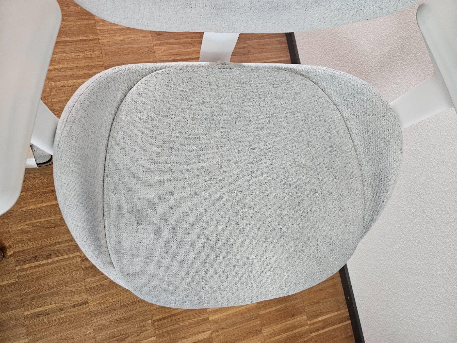 Ikea Chaises: Bürostuhl von IKEA HATTEFJÄLL – D'occasion à Emmenbrücke par Si_8 5
