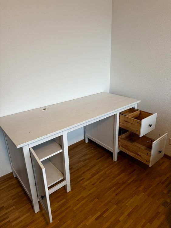 Ikea Scrivanie: Kostenlos Schreibtisch Ikea Hemnes – Usato da Emmenbrücke venduto da mar_76ct 1