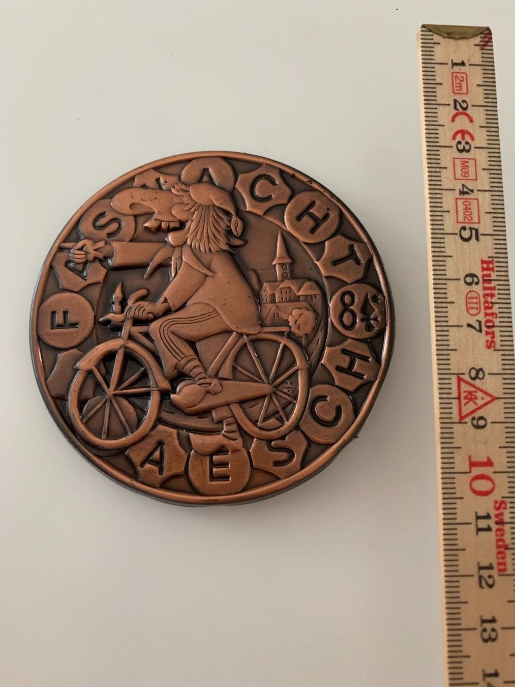 Placchette & Badge: Zugsplakette Kupfer AESCH 1981 – Usato da Basel venduto da fasnachtsoutlet1965