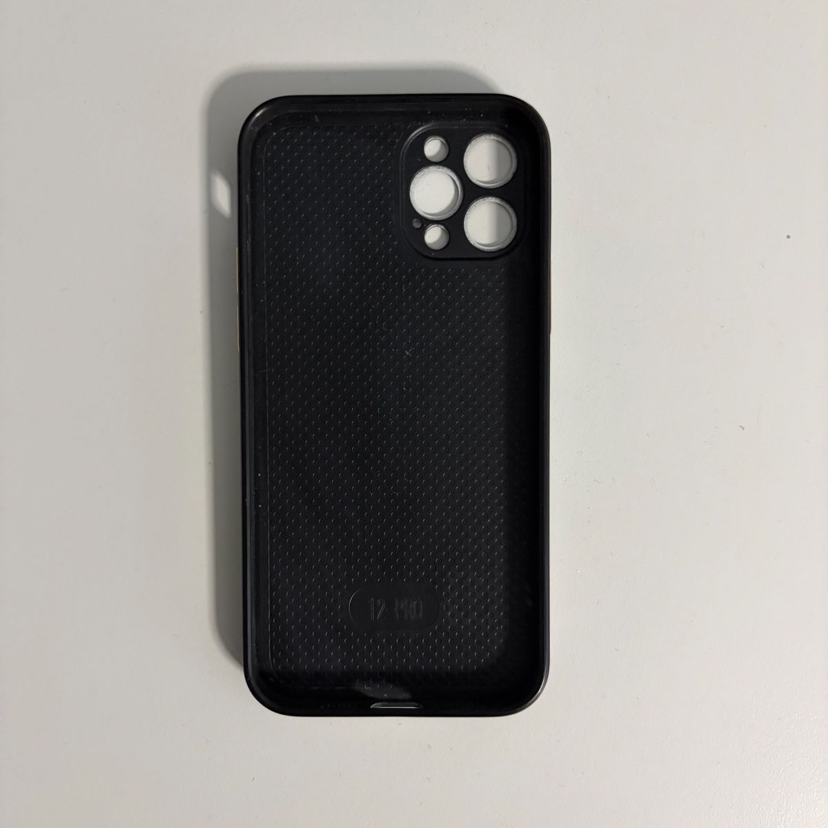 Apple Covers & Schutzfolien: iPhone 12 Pro schwarz Handyhülle – Neu (gemäss Beschreibung) aus Opfikon von ZDem 1