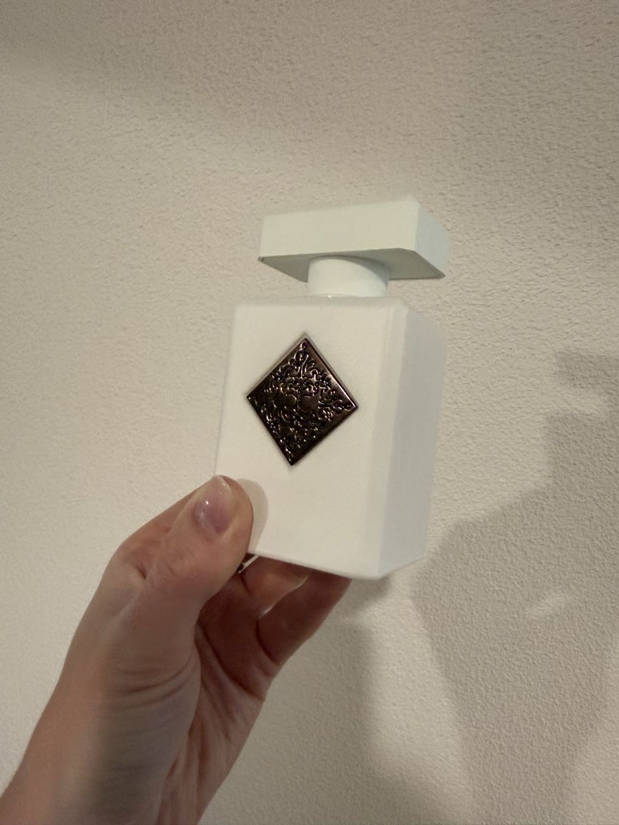 Initio Profumi & Eau de Toilette: Initio Paragon Extrait de Parfum – Nuovo (secondo la descrizione) da Luzern venduto da Itsclaire 1