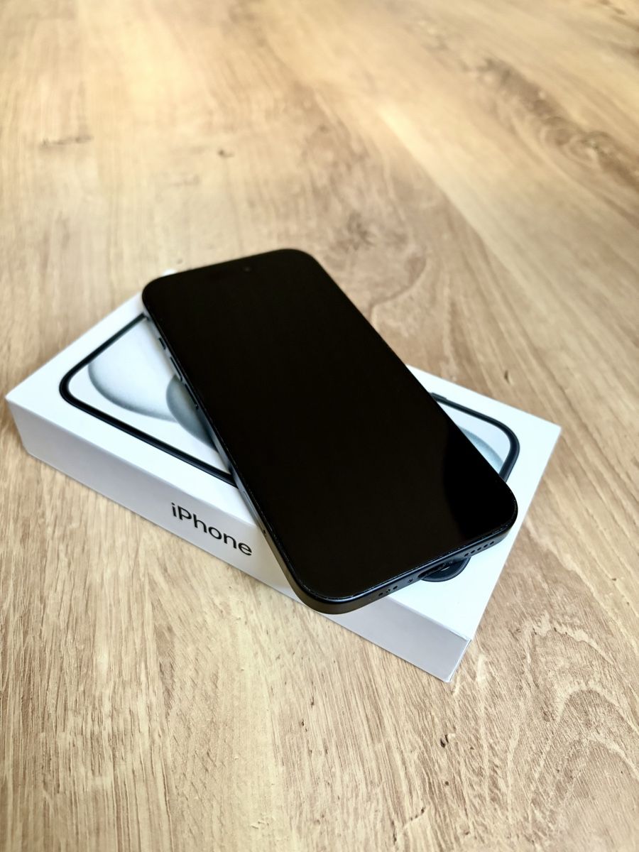Apple Portables: iPhone 15, 128GB black – D'occasion à Hornussen par Reto138CH 6