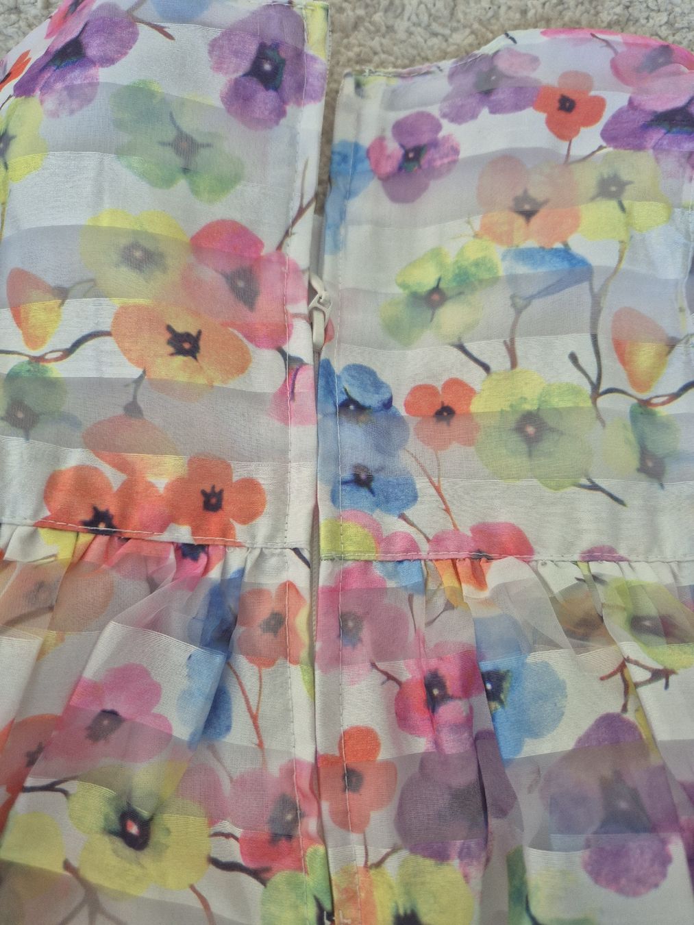 Vestiti & Gonne: traumhaftes Blumenkleid  – Usato da Beckenried venduto da ann_2gpd 2