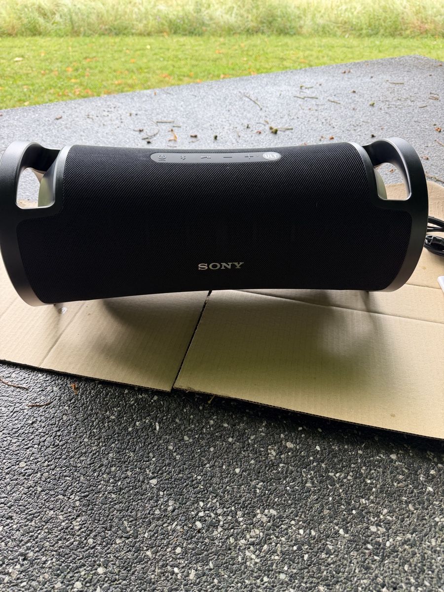 Sony Casse acustiche: Enceinte SONY ULT FIELD 7 Bluetooth, comme neuve, idéale été – Nuovo (secondo la descrizione) da Crissier venduto da kib_cjw8 3