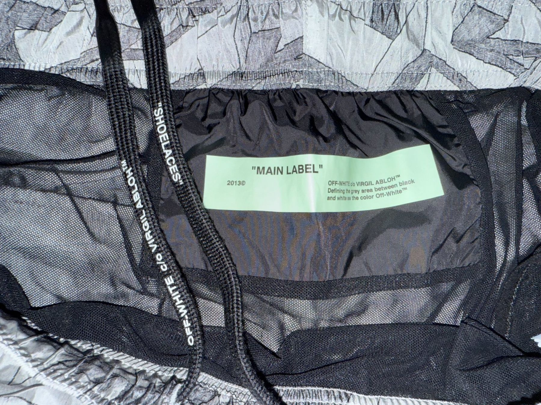 Off-White Pantaloni: Off-White Virgil Abloh Badehose – Nuovo (secondo la descrizione) da Frick venduto da HarleyQuinnIsLove 3