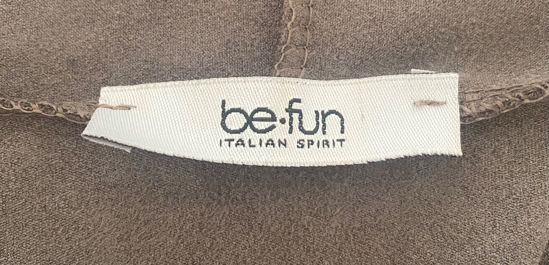 Jacken: Jacke, in Taupe/Braun, Gr. One-Size – Gebraucht aus Zürich von Maria2021 2