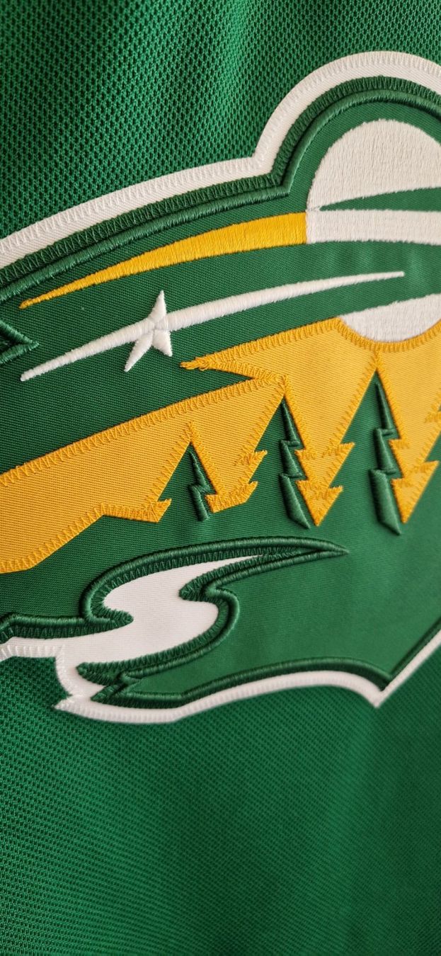 Adidas Canottiere & Pantaloni: Maillot ADIDAS NHL MINNESOTA WILD – Nuovo (secondo la descrizione) da Lutry venduto da SwissBBCards 2
