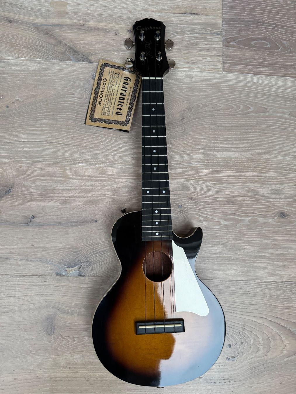 Instruments de musique: Epiphone Ukulele – D'occasion à Oberiberg par pedl3