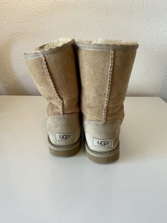 UGG Classic Short 2 Boot
