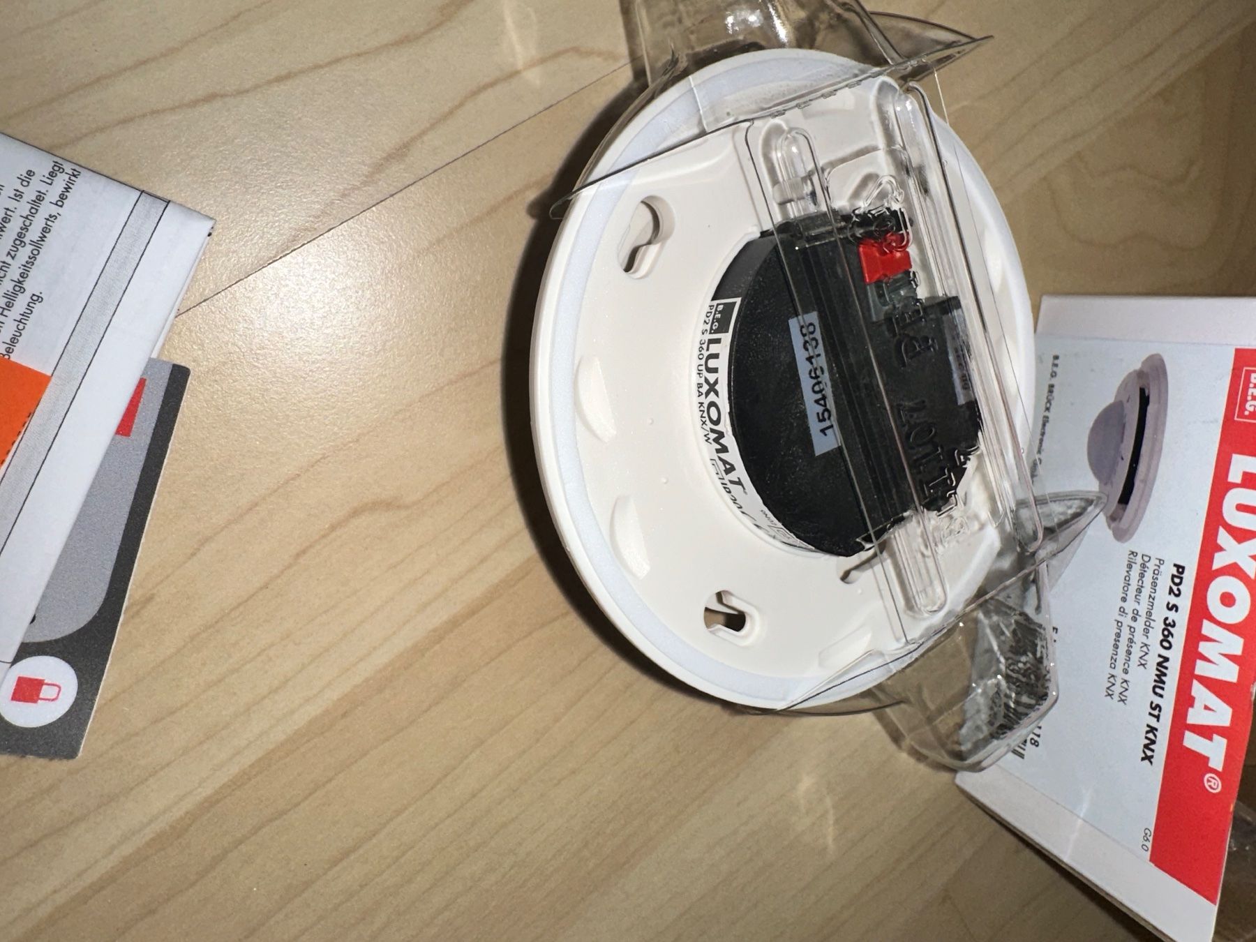 Feller Spine: KNX PD2 Präsenzmelder Luxomat – Nuovo e nell'imballaggio originale da niederhasli venduto da rami016 3