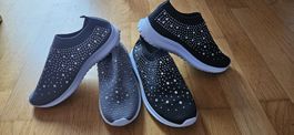 2 Paar Knit Sneakers mit Steinchen, Schwarz&Grau Gr. 37