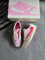 Jordan 1 low travis scott tropical pink
